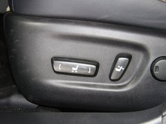 2014款 200h 1.8L CVT 精英版（单色）