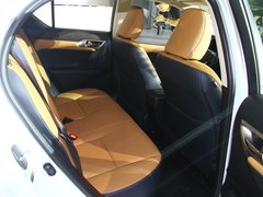 2014款 200h 1.8L CVT 精英版（单色）