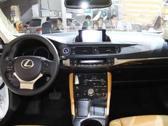 2014款 200h 1.8L CVT 精英版（单色）