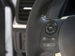 2014款 200h 1.8L CVT 精英版（单色）