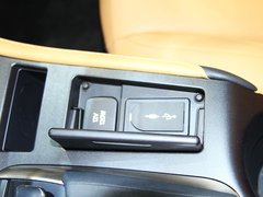 2014款 200h 1.8L CVT 精英版（单色）