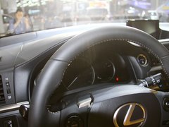 2014款 200h 1.8L CVT 精英版（单色）