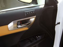 2014款 200h 1.8L CVT 精英版（单色）