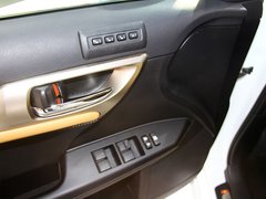 2014款 200h 1.8L CVT 精英版（单色）