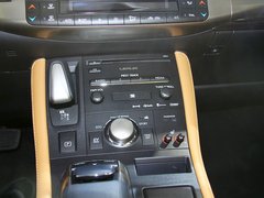 2014款 200h 1.8L CVT 精英版（单色）