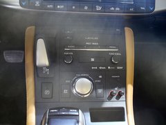 2014款 200h 1.8L CVT 精英版（单色）