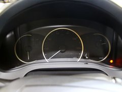 2014款 200h 1.8L CVT 精英版（单色）
