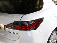 2014款 200h 1.8L CVT 精英版（单色）