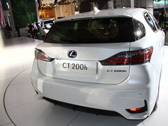 2014款 200h 1.8L CVT 精英版（单色）