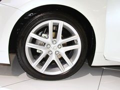 2014款 200h 1.8L CVT 精英版（单色）