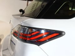 2014款 200h 1.8L CVT 精英版（单色）