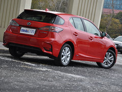 2014款 200h 1.8L CVT 精英版（单色）