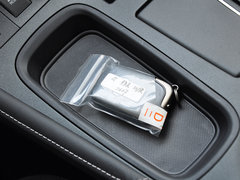 2014款 200h 1.8L CVT 精英版（单色）