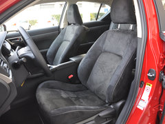 2014款 200h 1.8L CVT 精英版（单色）