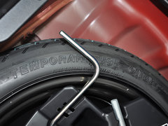 2014款 200h 1.8L CVT 精英版（单色）