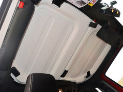 2014款 3.0L 自动 四门版Sahara 5座
