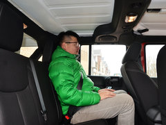 2014款 3.0L 自动 四门版Sahara 5座