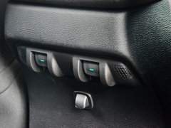 2014款 3.0L 自动 四门版Sahara 5座