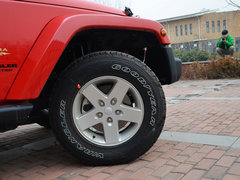 2014款 3.0L 自动 四门版Sahara 5座