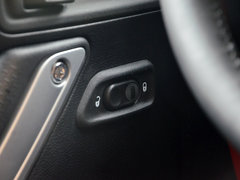 2014款 3.0L 自动 四门版Sahara 5座
