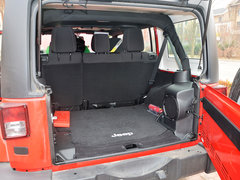 2014款 3.0L 自动 四门版Sahara 5座
