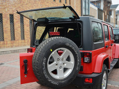 2014款 3.0L 自动 四门版Sahara 5座