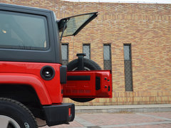 2014款 3.0L 自动 四门版Sahara 5座