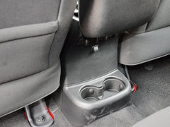 2014款 3.0L 自动 四门版Sahara 5座