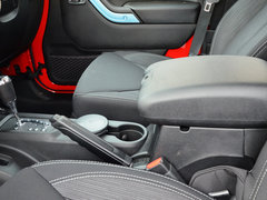 2014款 3.0L 自动 四门版Sahara 5座