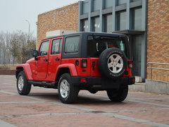 2014款 3.0L 自动 四门版Sahara 5座