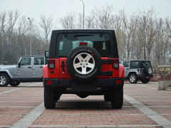 2014款 3.0L 自动 四门版Sahara 5座