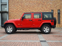 2014款 3.0L 自动 四门版Sahara 5座