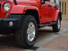 2014款 3.0L 自动 四门版Sahara 5座