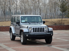 2014款 3.0L 自动 四门版Sahara 5座