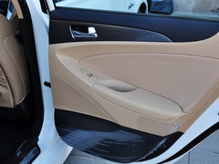 2014款 2.0L AT Hybrid