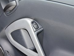 2014款 1.0 MHD 硬顶新年特别版