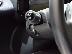 2014款 1.0 MHD 硬顶新年特别版