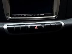 2014款 1.0 MHD 硬顶新年特别版