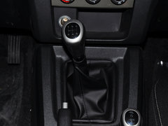 2014款 2.4L 手动 穿越版