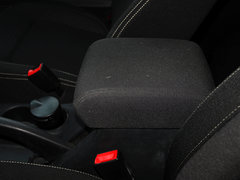 2014款 2.4L 手动 穿越版
