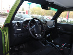 2014款 2.4L 手动 穿越版