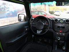 2014款 2.4L 手动 穿越版