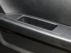 2014款 2.4L 手动 穿越版