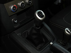 2014款 2.4L 手动 穿越版