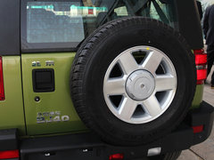 2014款 2.4L 手动 穿越版