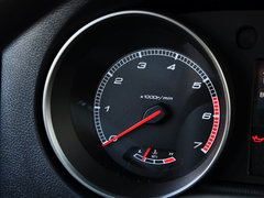 2014款 2.4L 手动 穿越版
