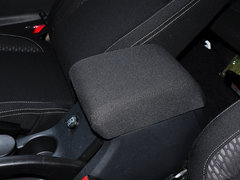 2014款 2.4L 手动 穿越版