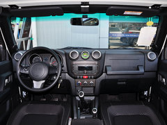 2014款 2.4L 手动 穿越版
