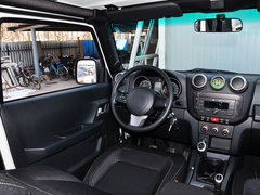 2014款 2.4L 手动 穿越版