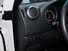 2014款 2.4L 手动 穿越版